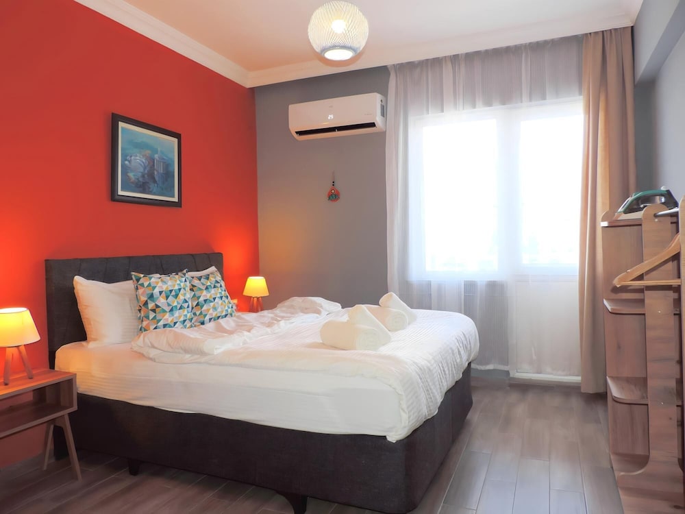 Centrally Located Flat 5 min to Ozdilekpark Mall