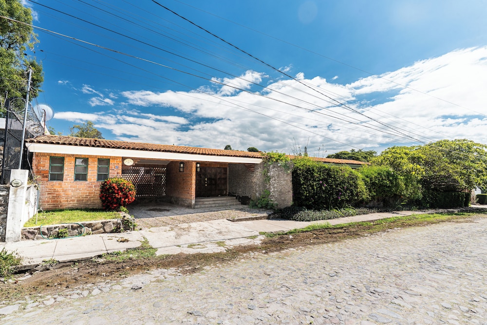 ANANA Casa SK