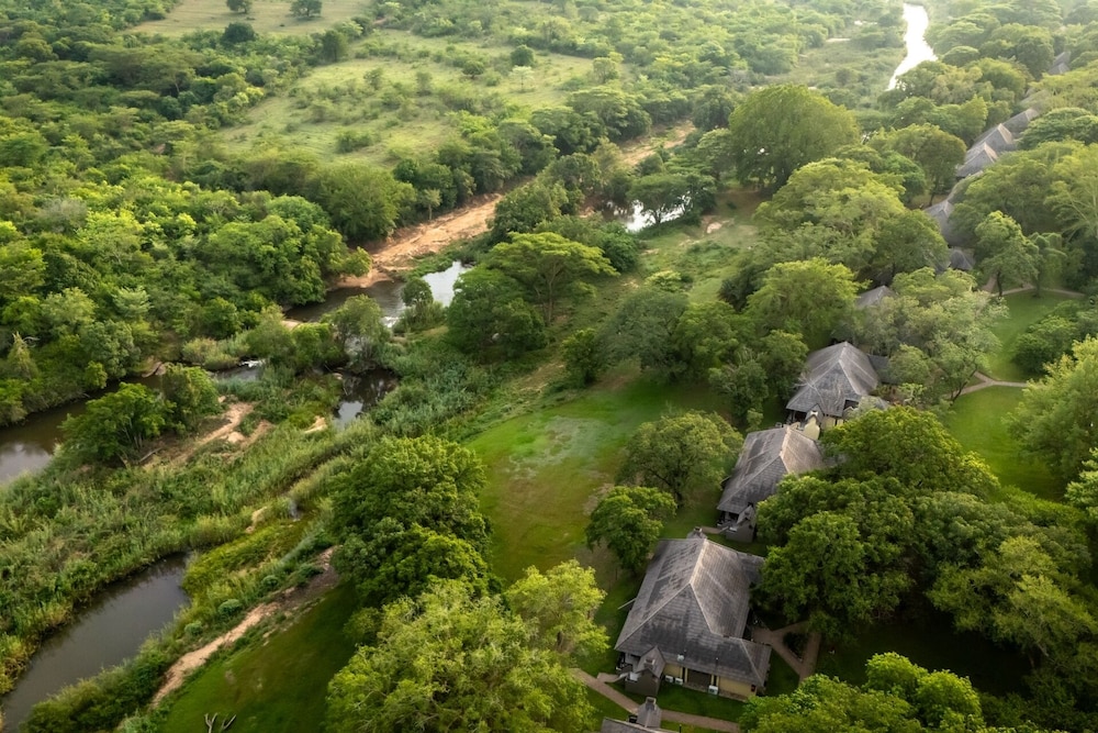 First Group Sanbonani Resort