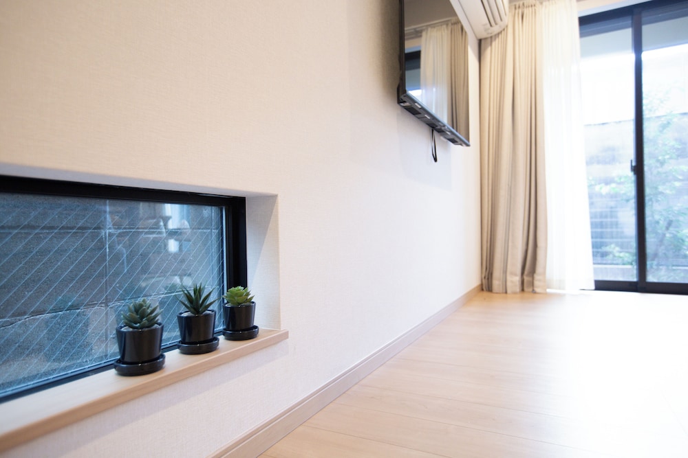b&FLAT-Hanazono