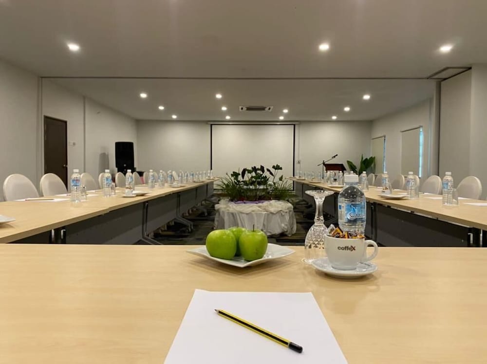 meeting & event spaces