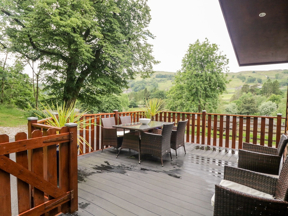 Ambleside Lodge