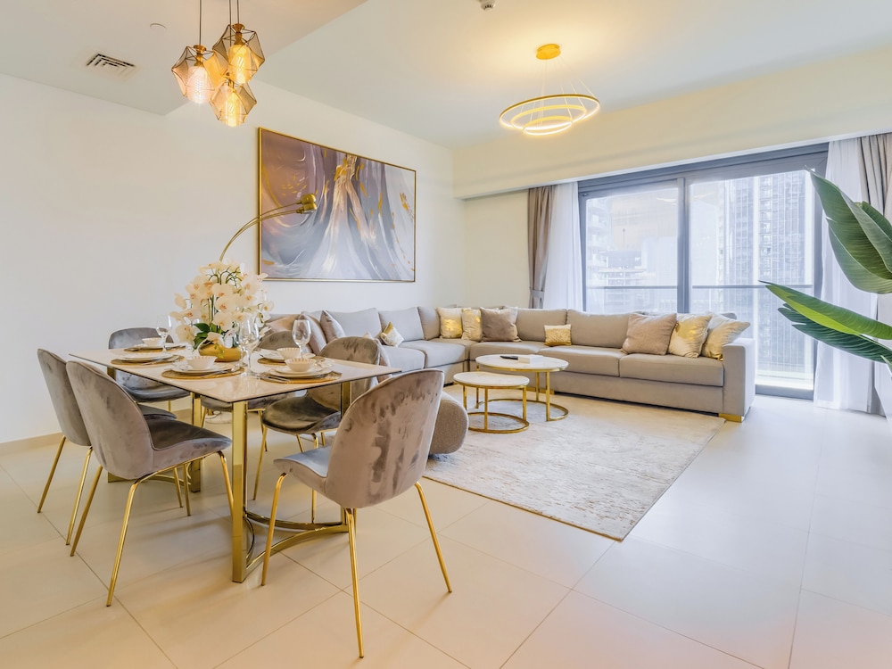 Act One - Act Two - Downtown - Emaar