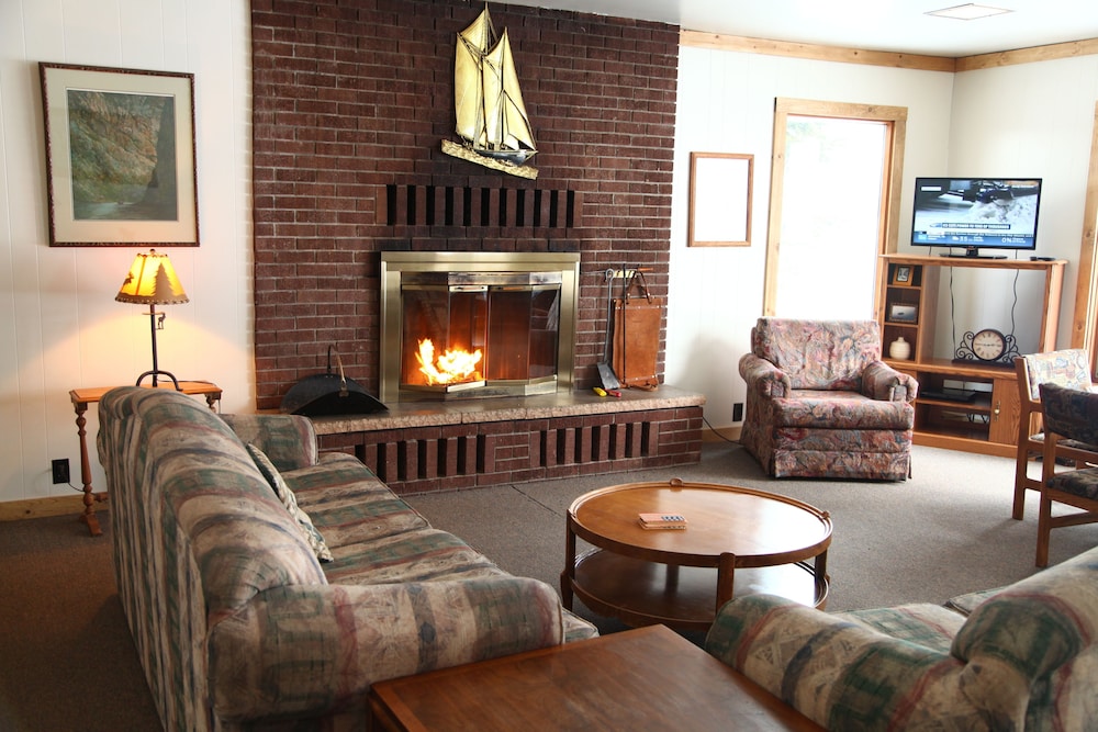 Solbakken Resort On Superior