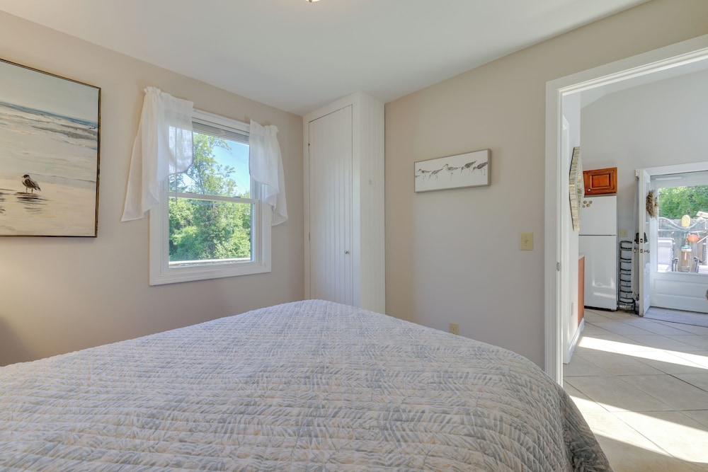 Coastal Truro Cottage - Close to Beaches & Ptown!