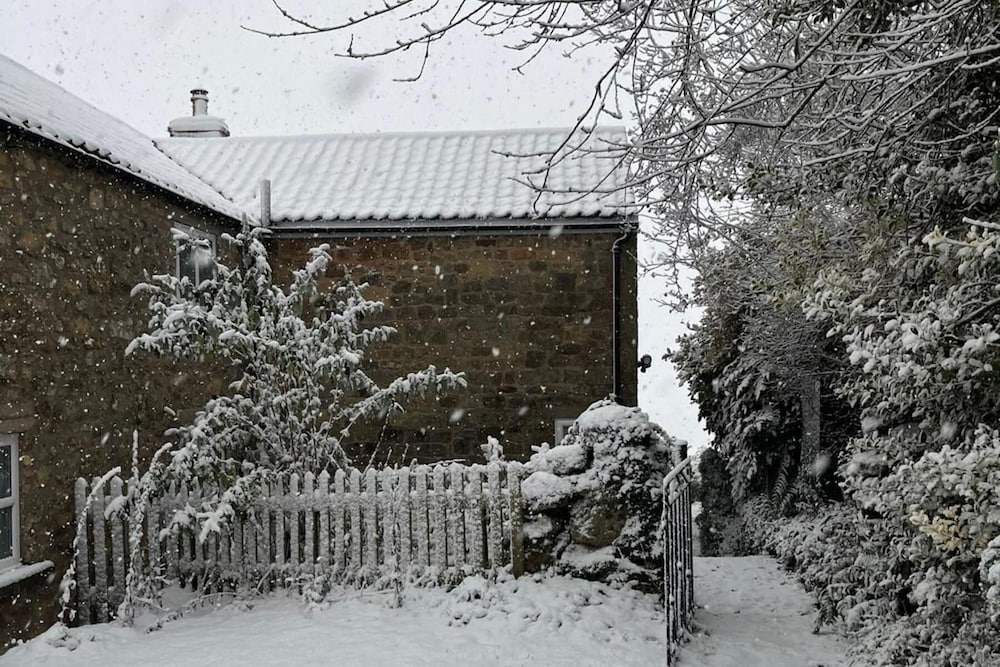 Stunning 3 Bedroom Cottage Near Historic York