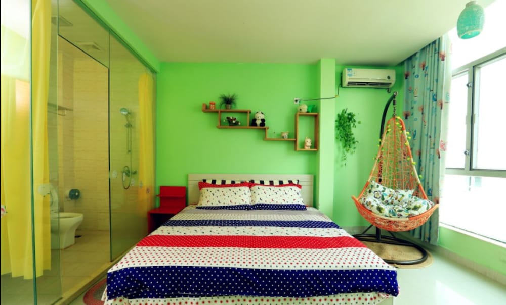 Romantic Seaside Hotel