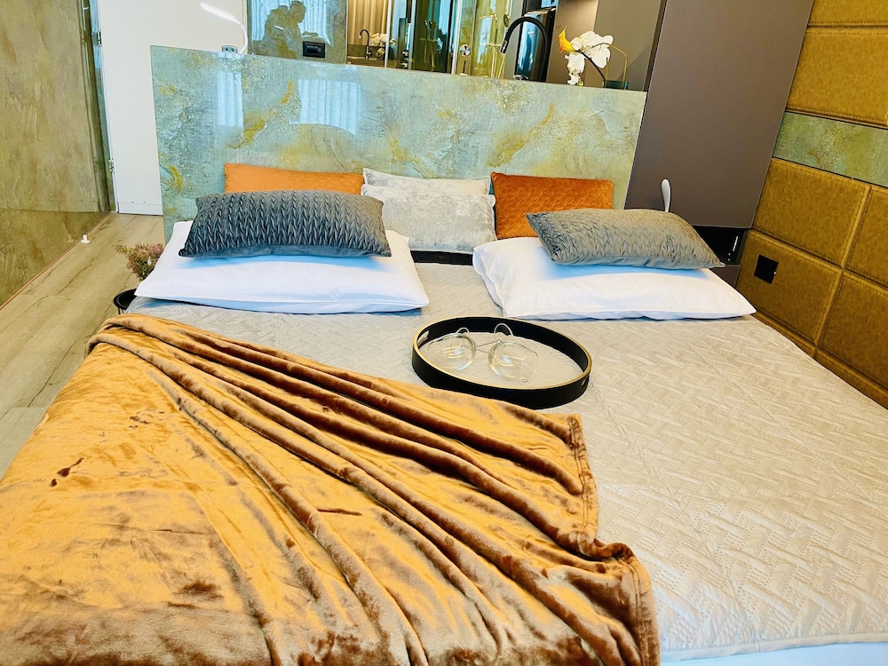 Carmel Holiday Apartments