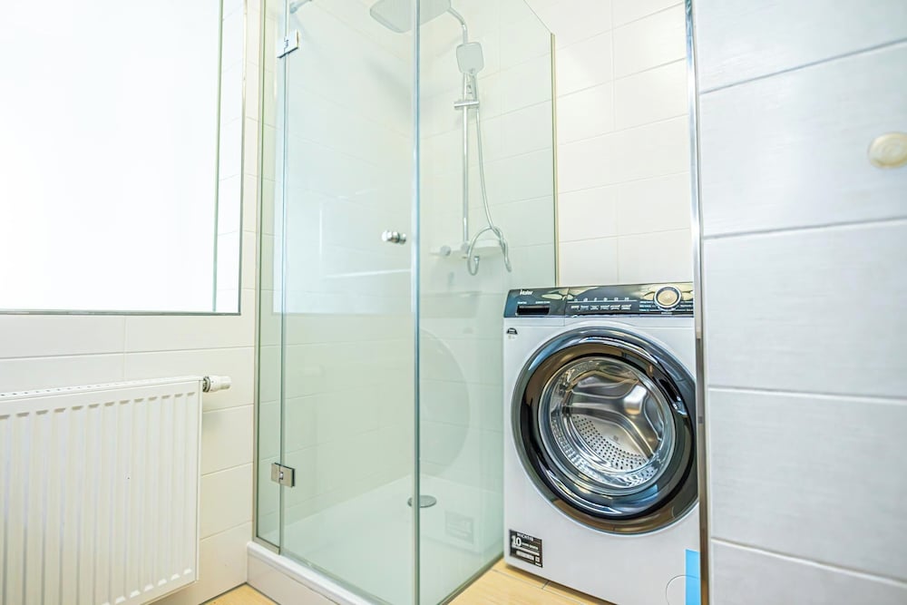 Ideal 2BR 1LR Apt for 6P Donaustadt
