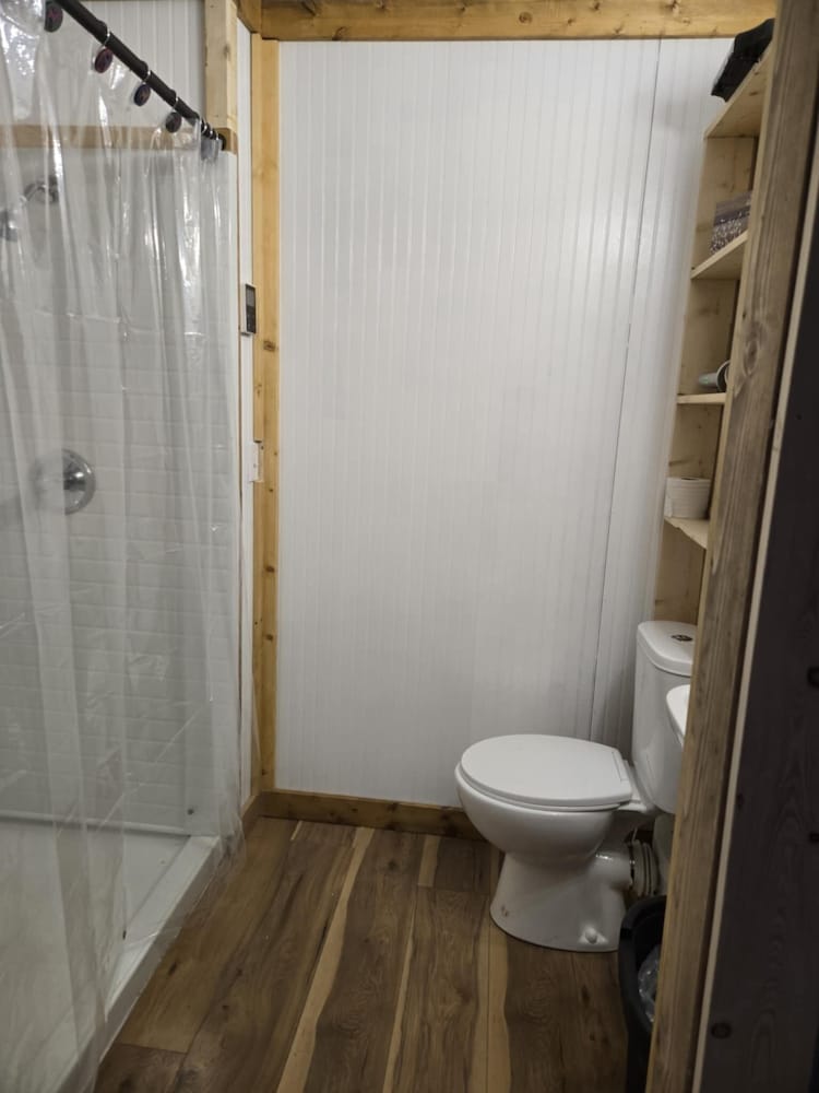 #1 ~ Modern Hunting One Room Cabin ~ Wheelchair Accessible Cabin