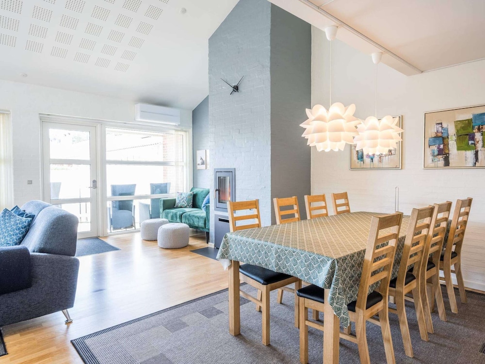 7 Person Holiday Home in Blavand view 4