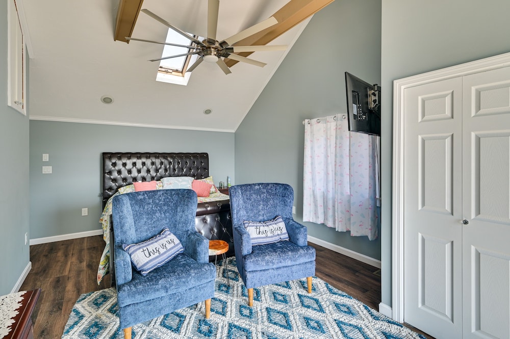 Weymouth Waterfront Getaway w/ Swim Spa & Hot Tub