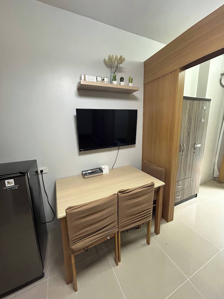 Vibrant Pasay City Apartment for Rent - Perfect Home Base Front of Mall of Asia