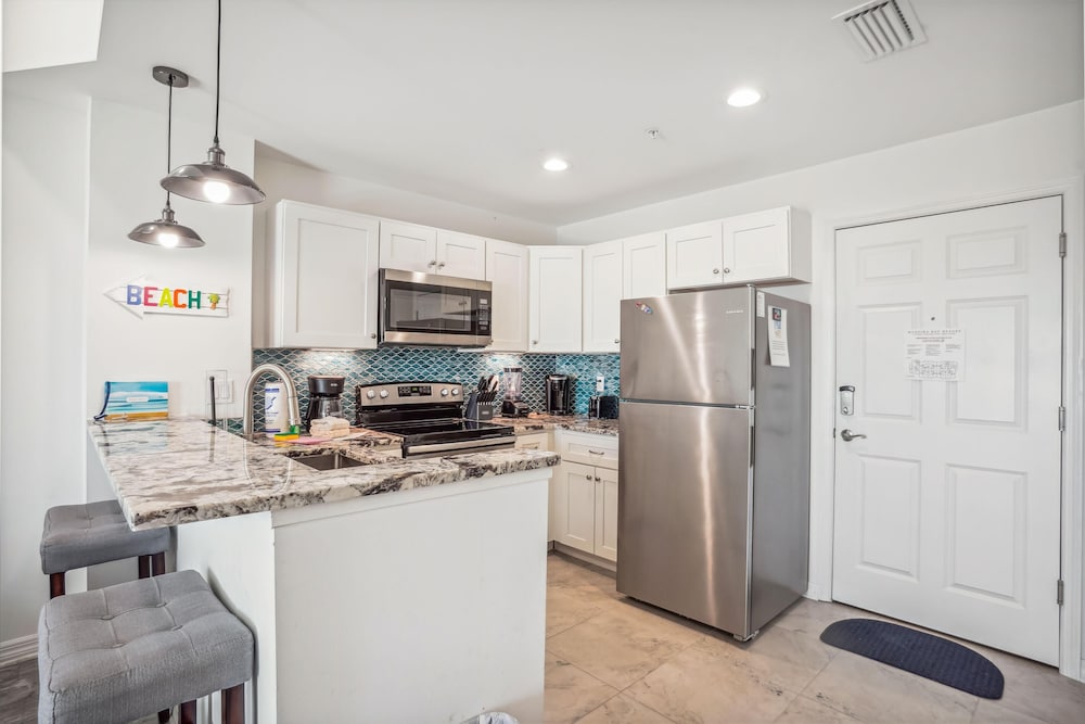 Madeira Bay Resort I 1502