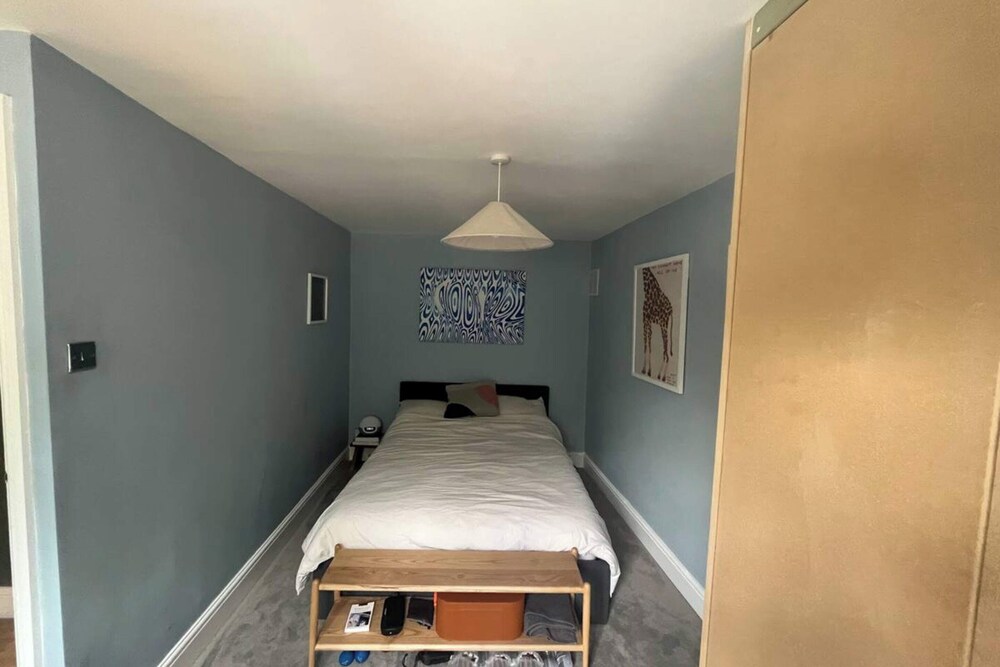 Characterful 1BD Flat w/ Private Gym - Brockley