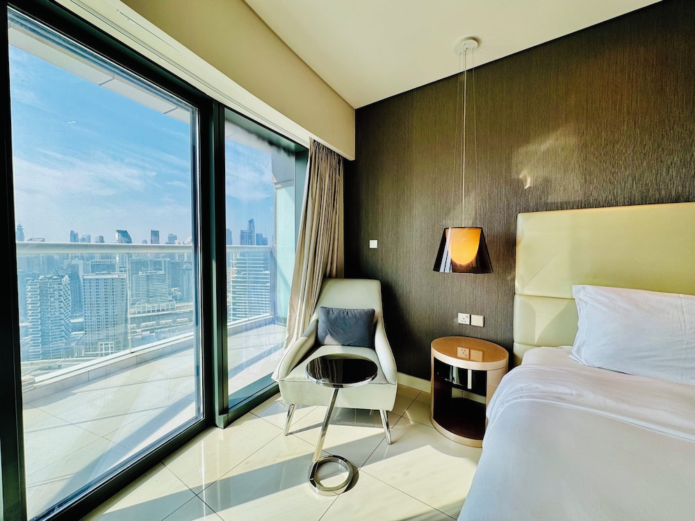Venduras Cozy 3BR at Damac Tower