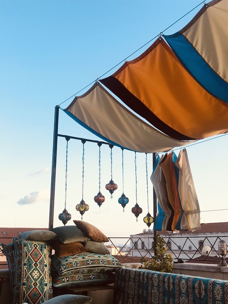 Luxir Hotel - Image 27