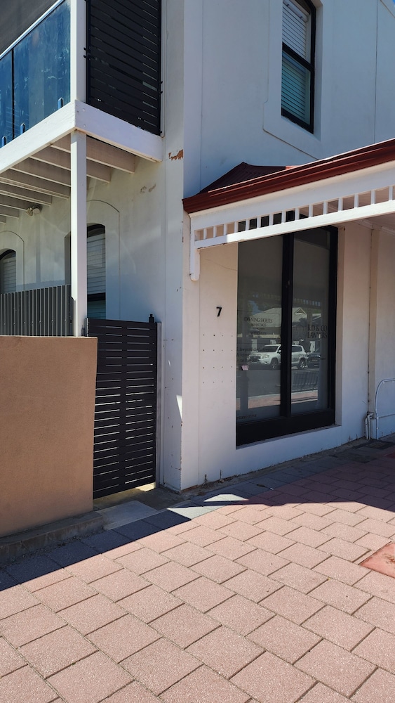 Largs Bay Oasis Jetty Views