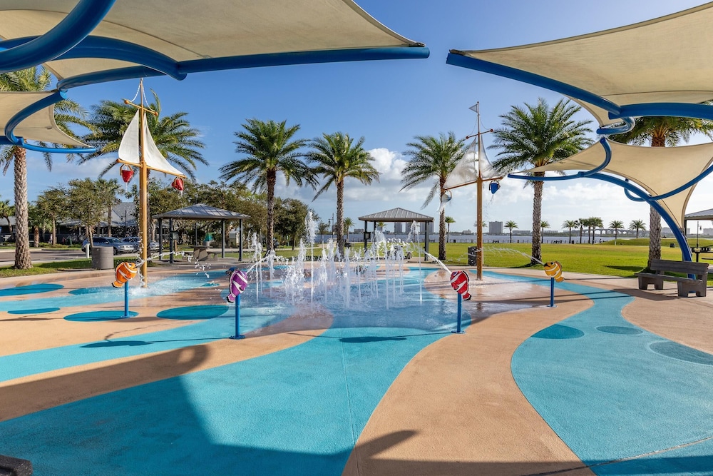 Ocean Terrace Club 601