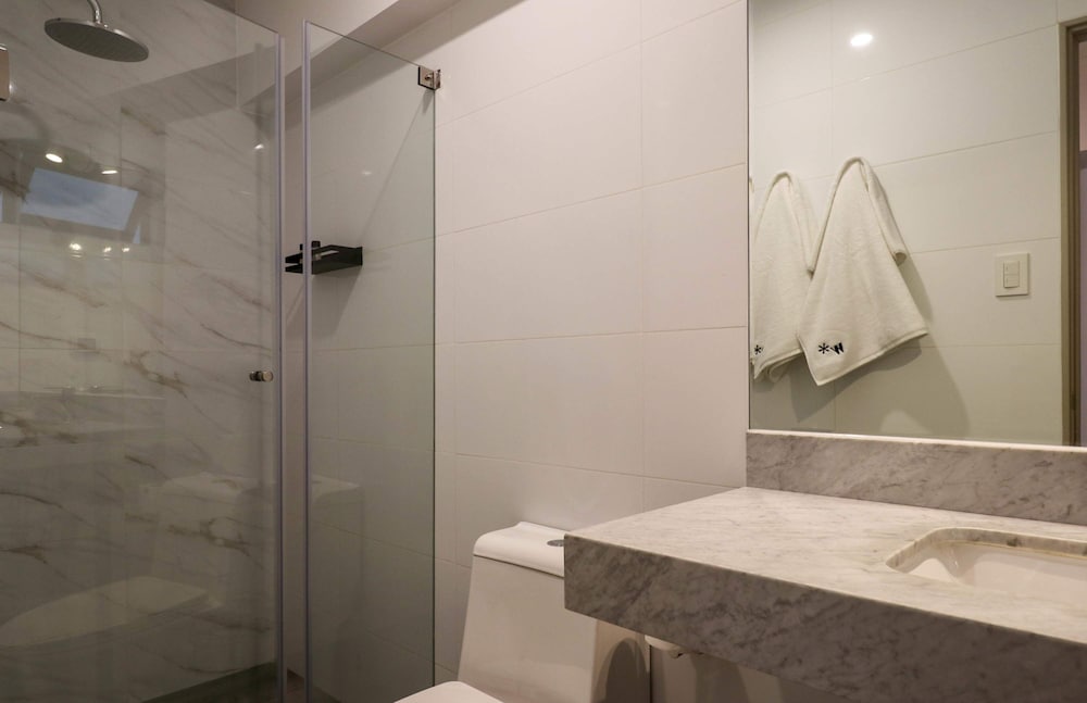 w Majestic Duplex w Perfect Deco in Miraflores