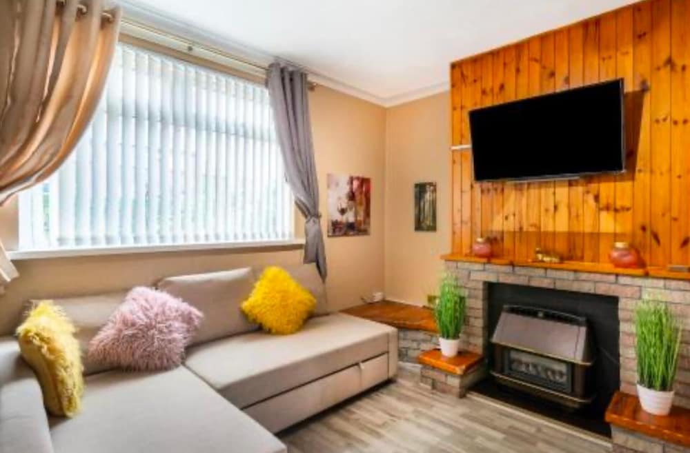 City Home 2bed Wi-fi Garage Parking Free Snacks