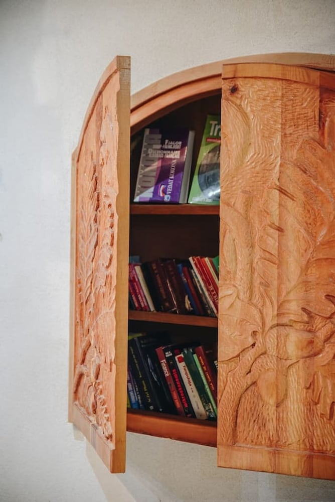 Kanuni - Authentic Albanian House