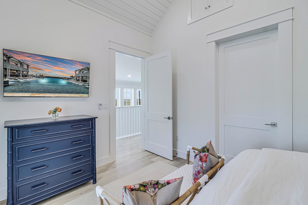 The Coastal Cottage 210esc-b