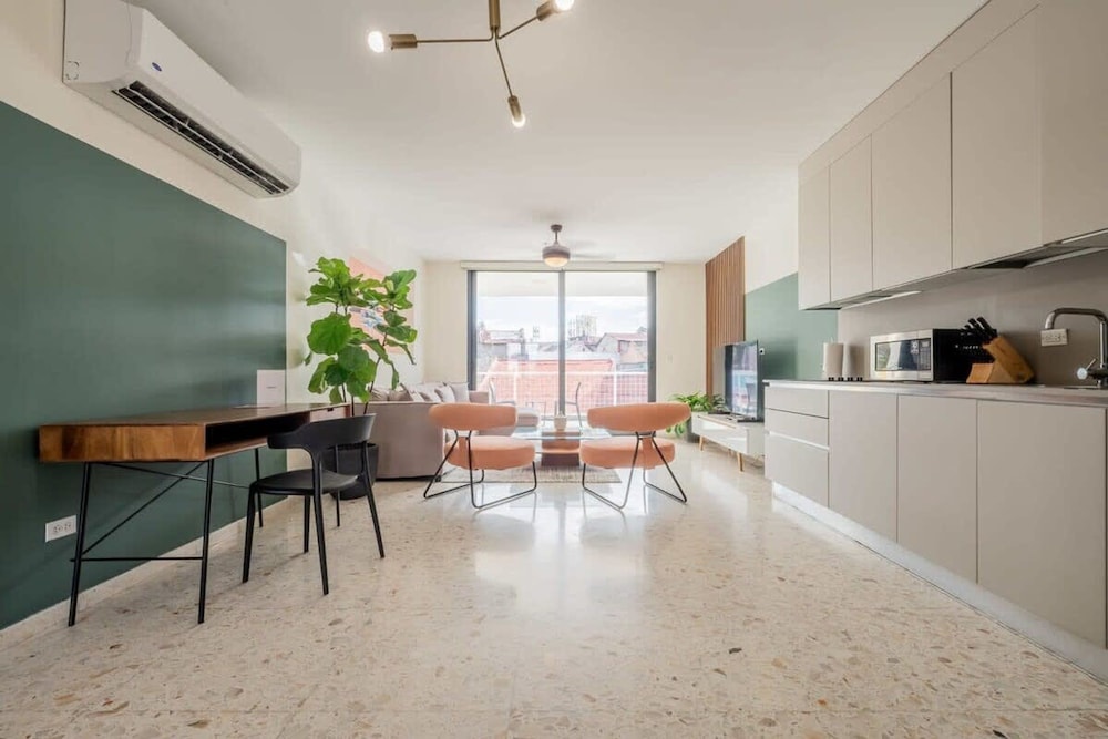 Picturesque 2BR in Casco Antiguo
