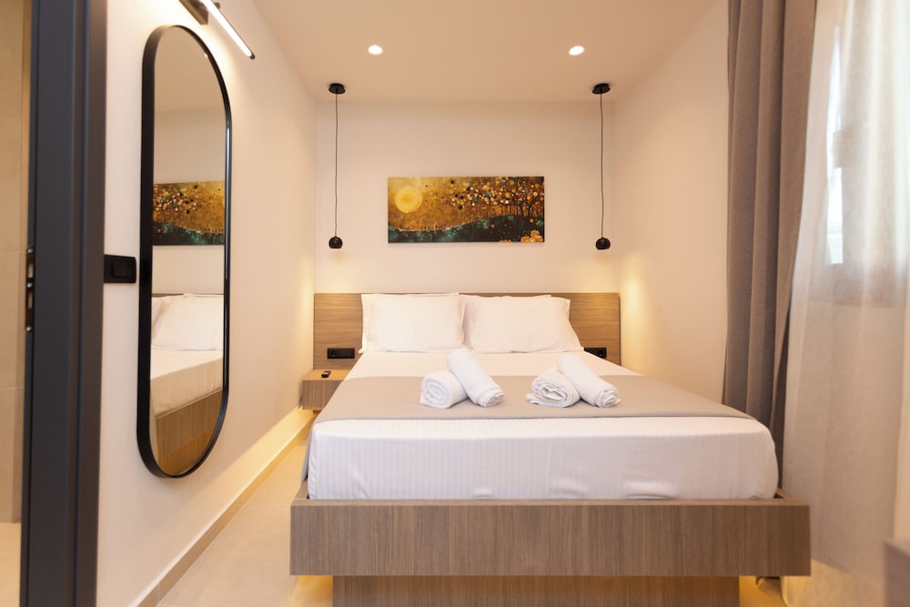 Armonia Seaview Suites