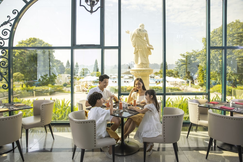Vinpearl Resort & Spa Ha Long