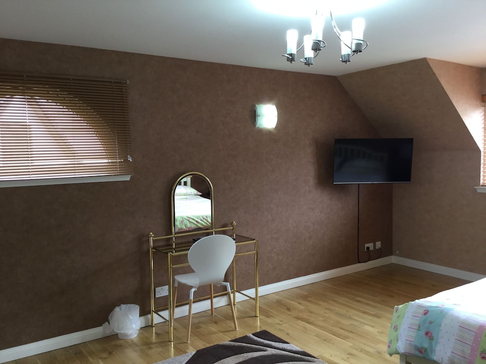 Inverness Apartments - West Heather