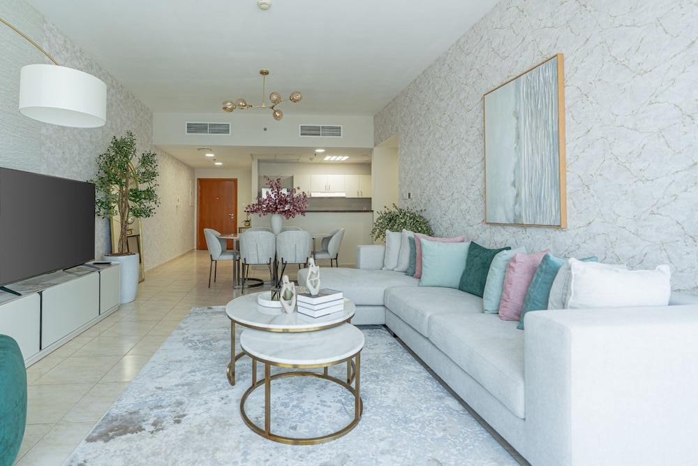 Iconic 2BR in Skycourt Dubailand