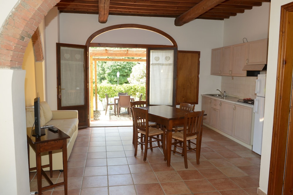 Borgo San Martino Residence Hotel & SPA