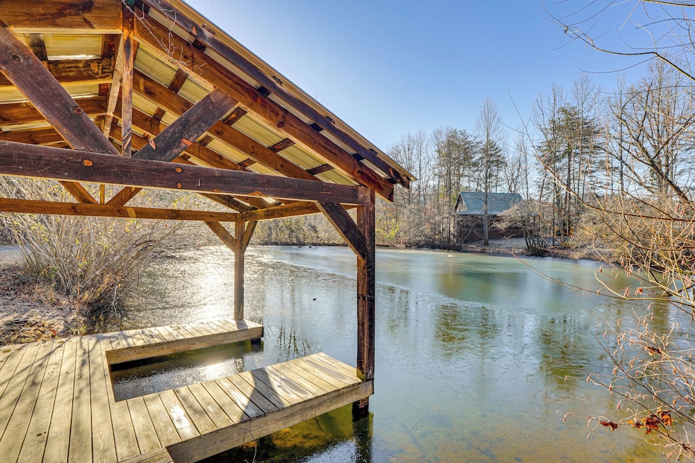 Sevierville Angler's Cabin w/ Pond Access!