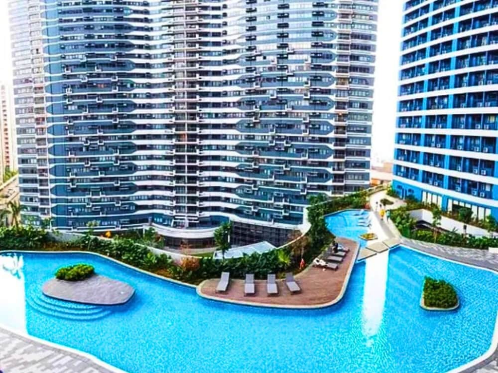 Rent Xpress Online Heart of Makati