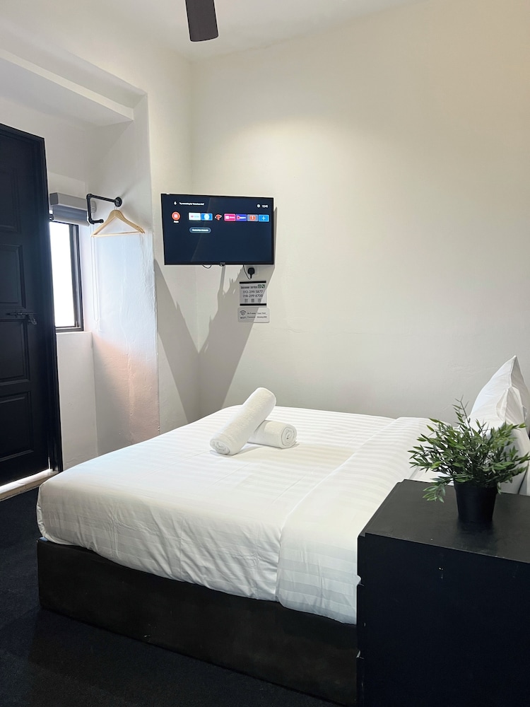 Quee Hotel