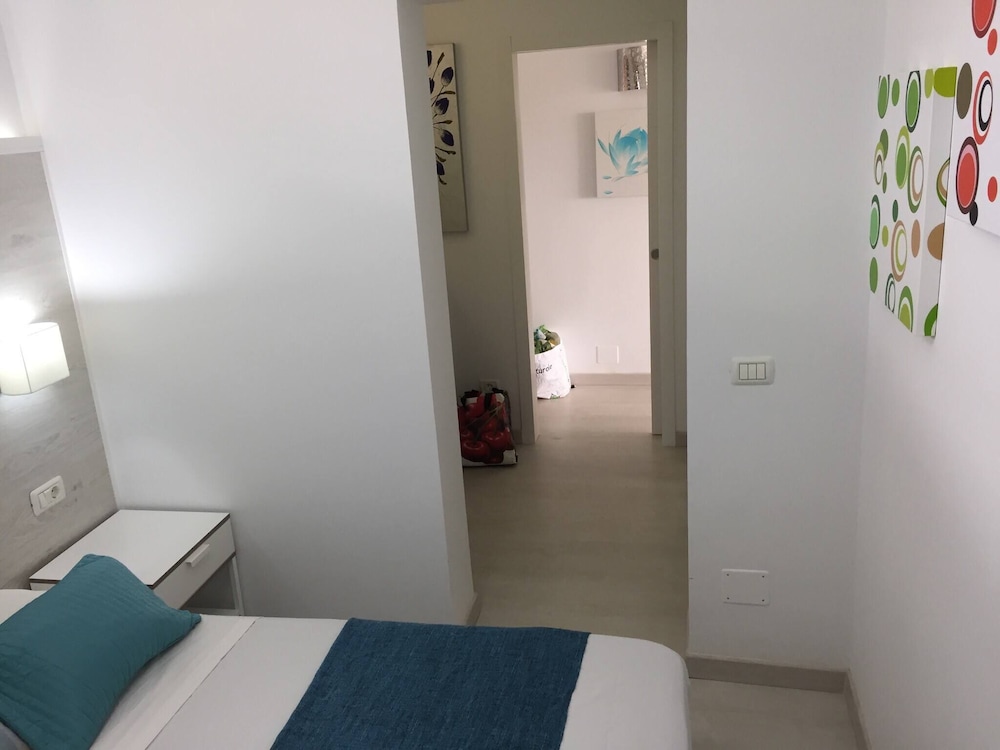 Delicious Los Cristianos,achacay,2bdr & 2bathr Beach Close Wifi Free
