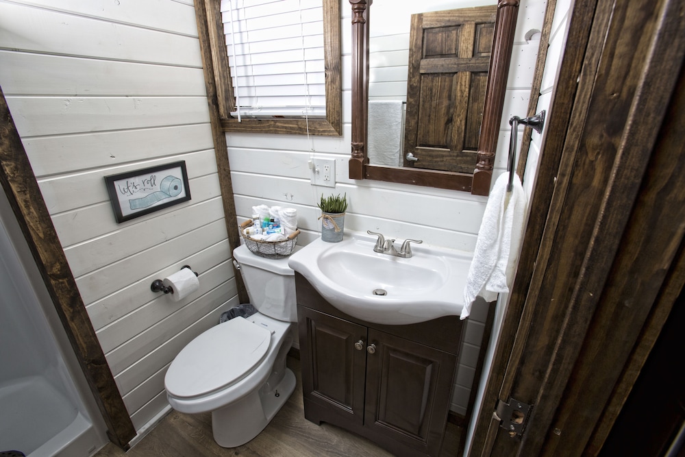 Stateline Cabins  RV - Property Image 14