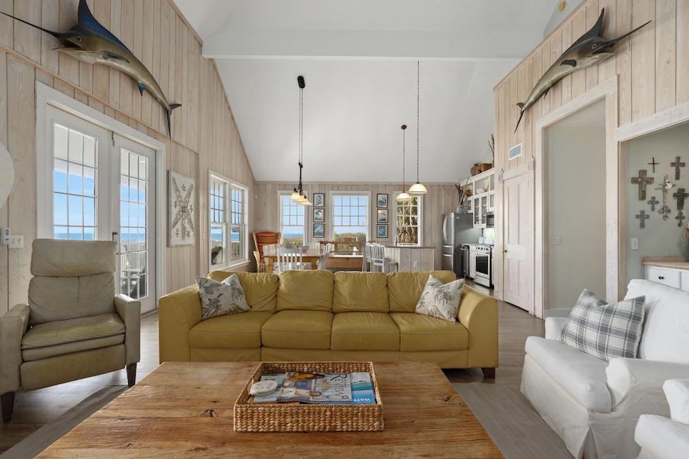 A Winterpast by the Sea - Gulf Front on 30A With Private Pool!