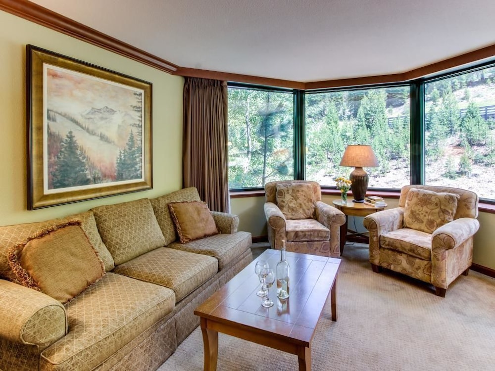 Lake Tahoe Vacations - Resort at Squaw Creek 345 and 347 - Property Image 20