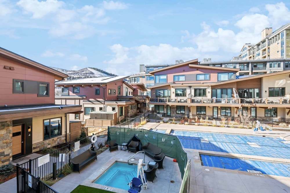 One Riverfront Village by EWH - Property Image 32