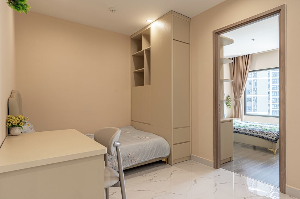 LA Nest 1BR River View Near Vincom