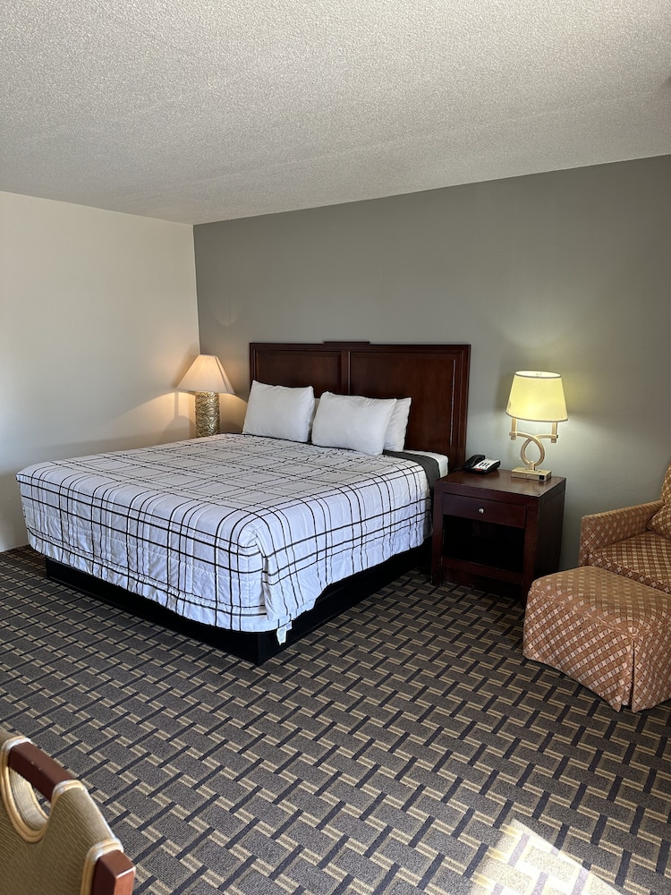 Budget Inn Motel Storm Lake - Property Image 8