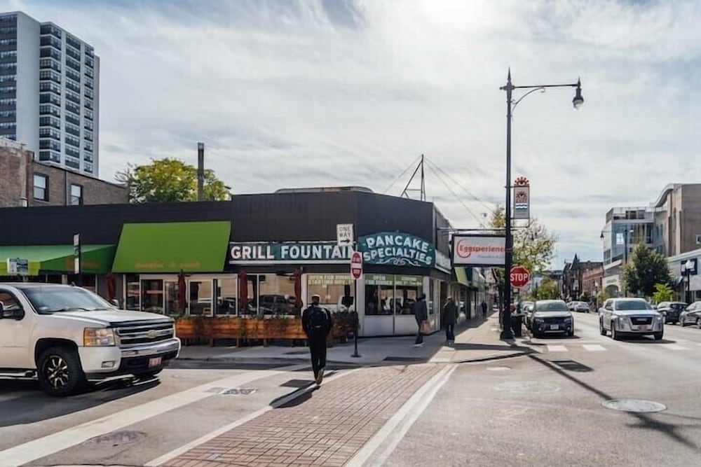 Ideal 1BR Stay - Roscoe 1D