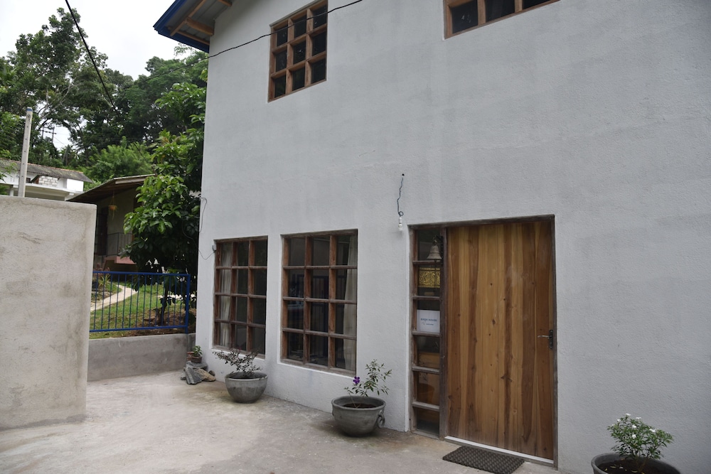 Bird's House