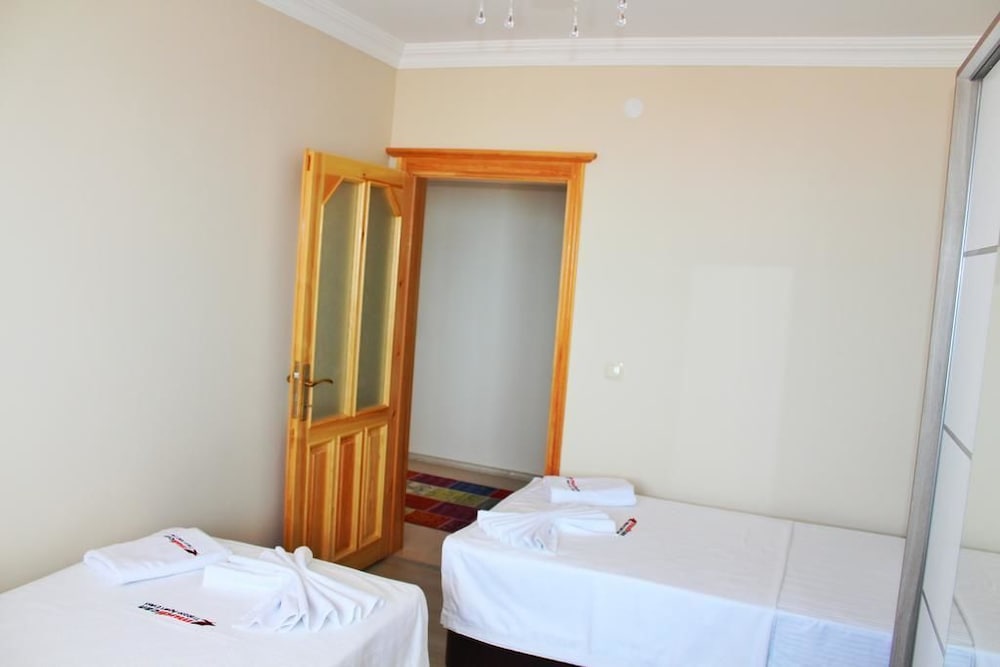 Ozgurcan Apart view 3