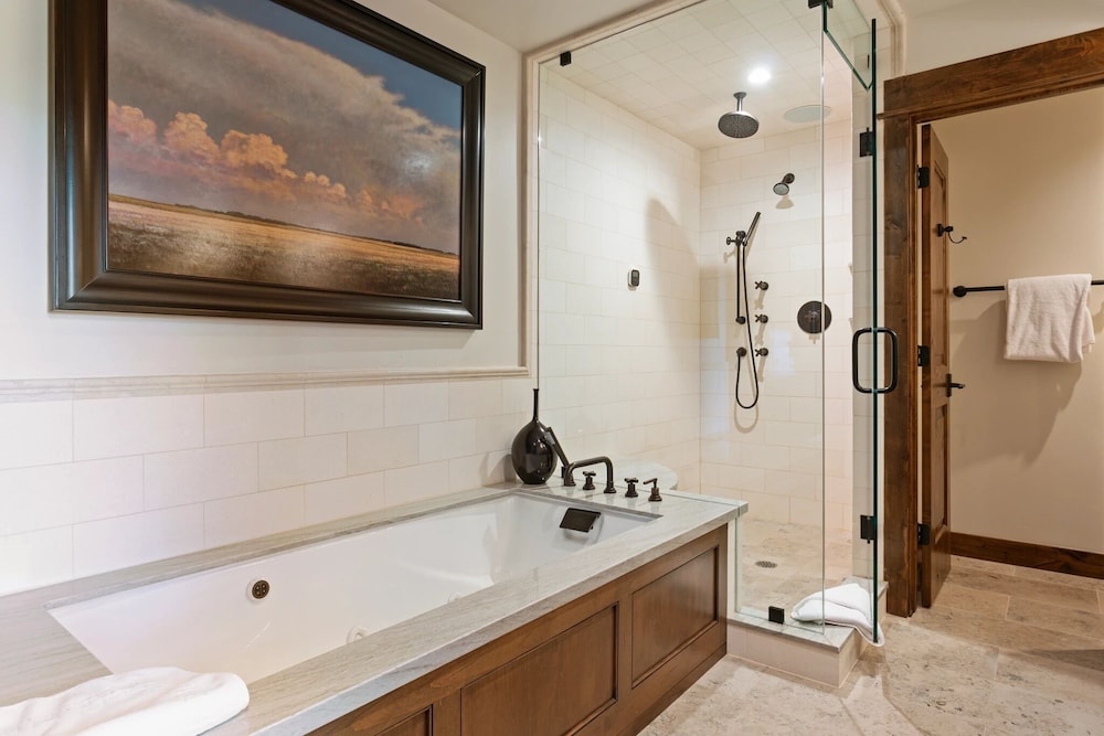 Stag Lodge at Deer Valley Resort - Four Bedroom Residence with Loft and Spa #29 4 Condo