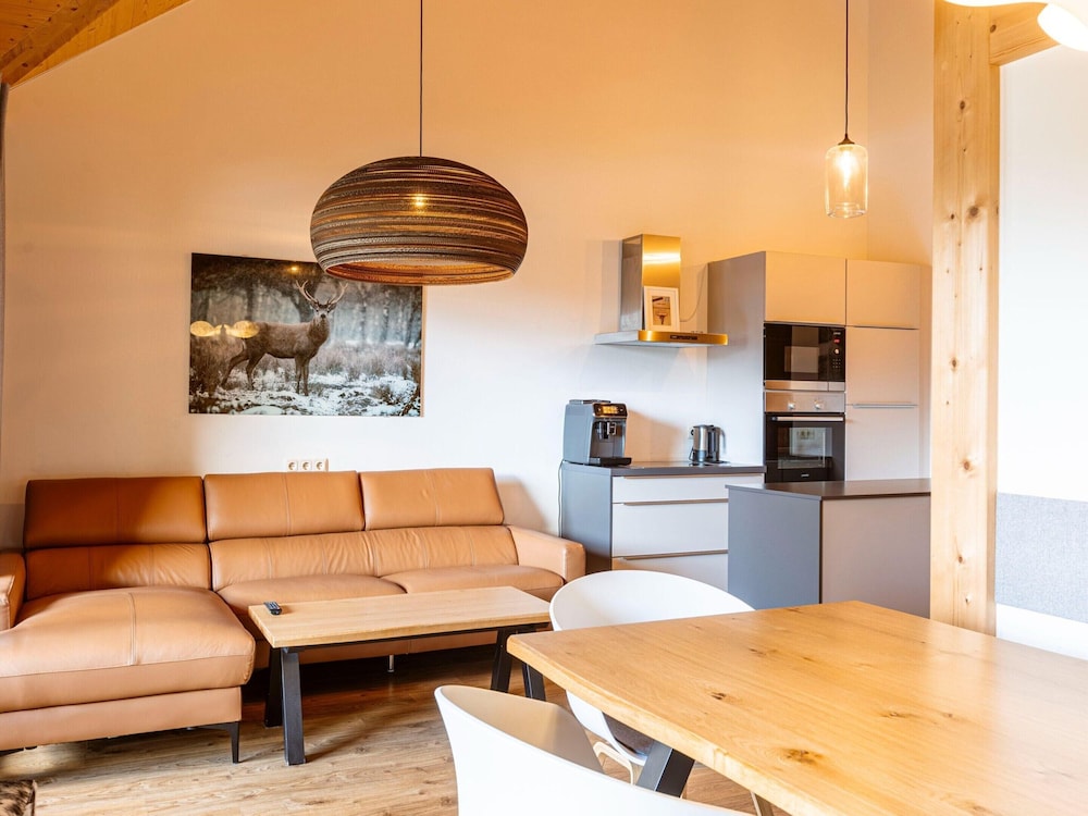 Spacious Apartment Near ski Area