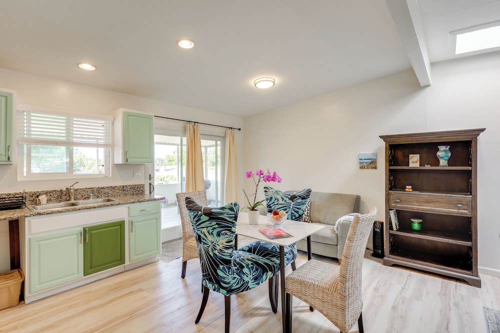 8 Mi to Carlsbad Beach: Home w/ Patio & Yard