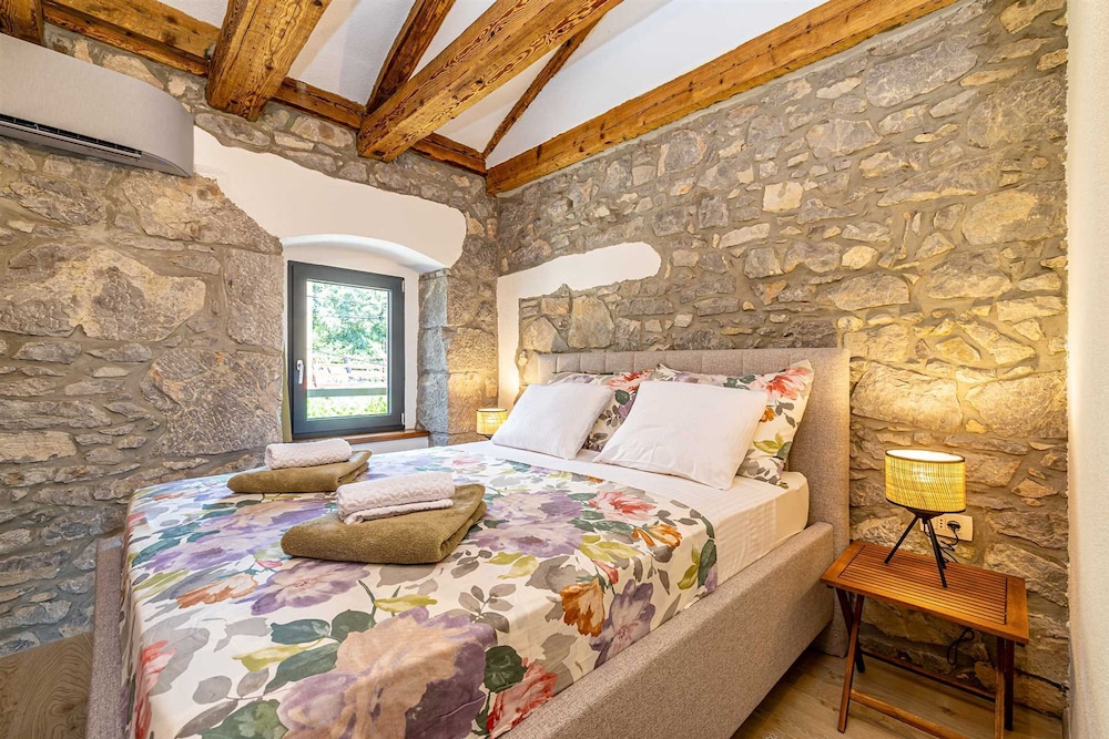 Holiday House Rural Home Frane